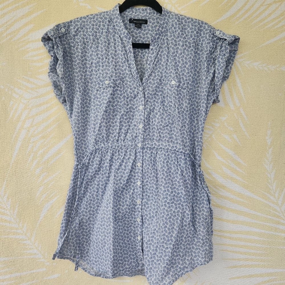 Lightweight Cross Hatch Pattern button-up blouse adjustable waist Twentyone sz S